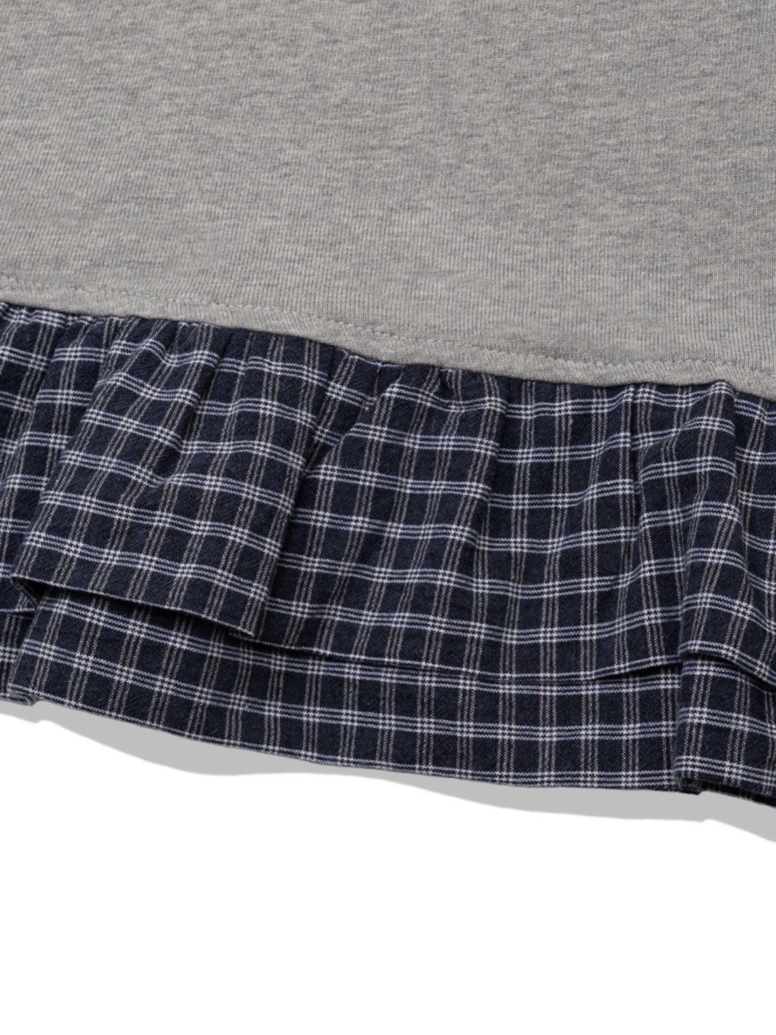 【Uglyshadow】STAR FRILL LONGSLEEVED T-SHIRT