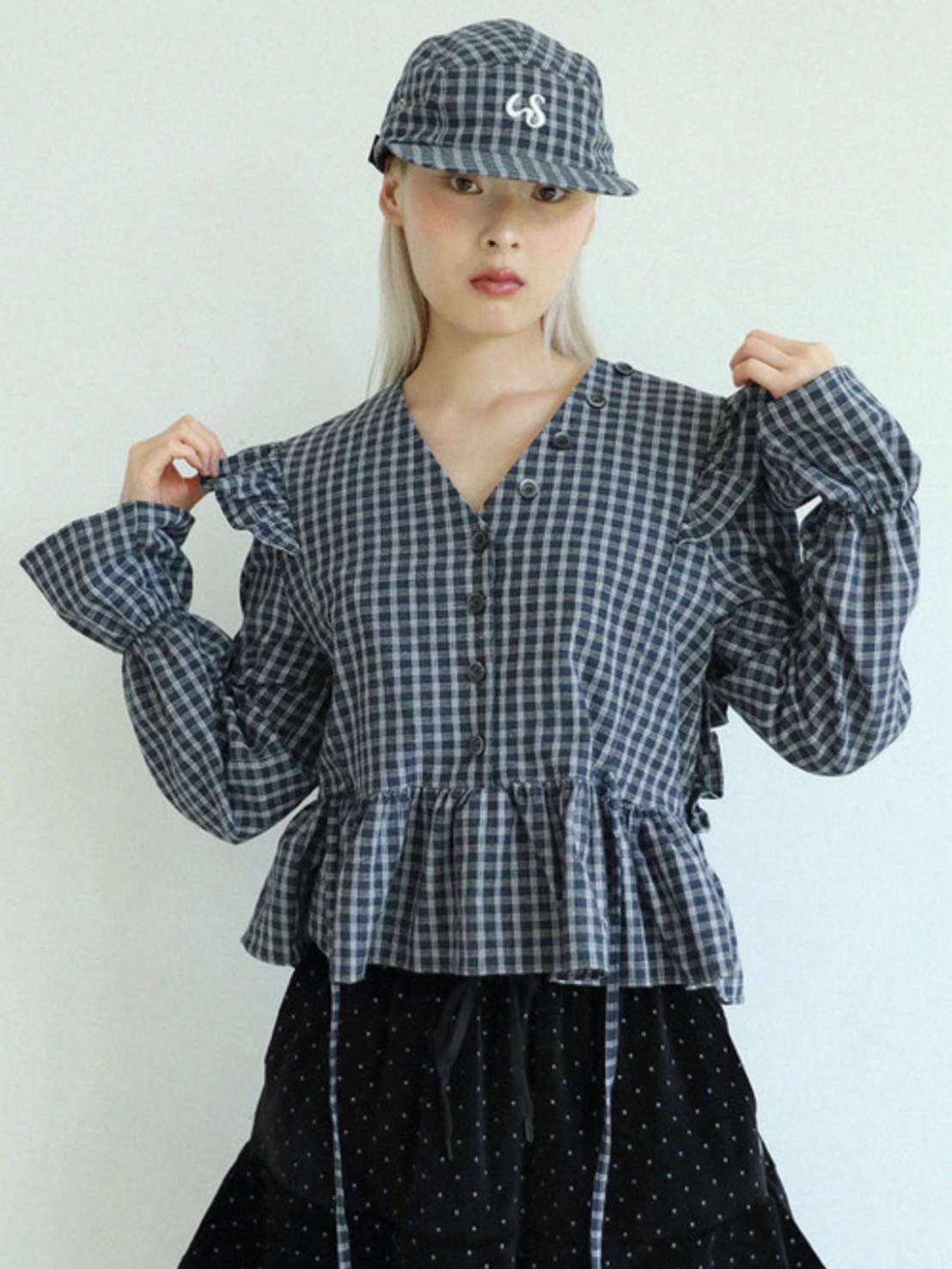 【Uglyshadow】BUTTON CHECK FRILL BLOUSE