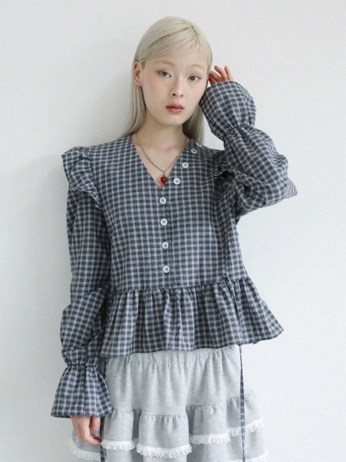 【Uglyshadow】BUTTON CHECK FRILL BLOUSE