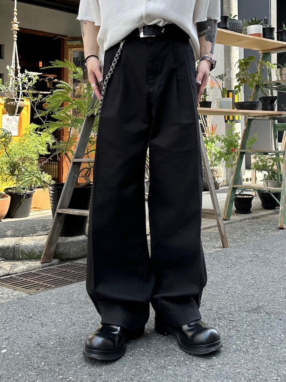 大阪店WEB限定受注制【Chikashitsu +】2tuck wide cotton pants