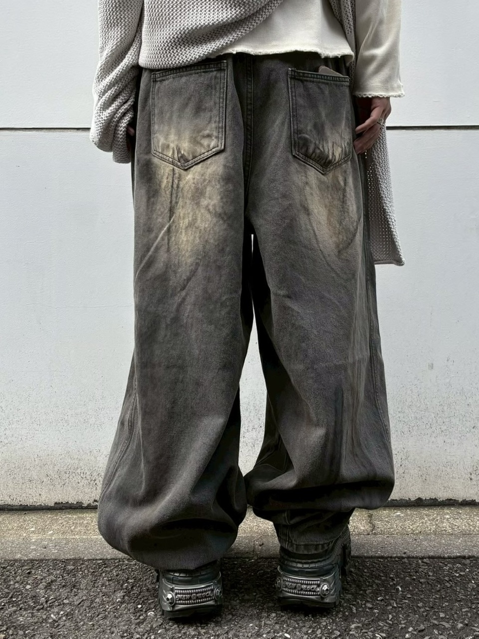 受注制【Never mind the XU】balloon damage denim pants | OUR