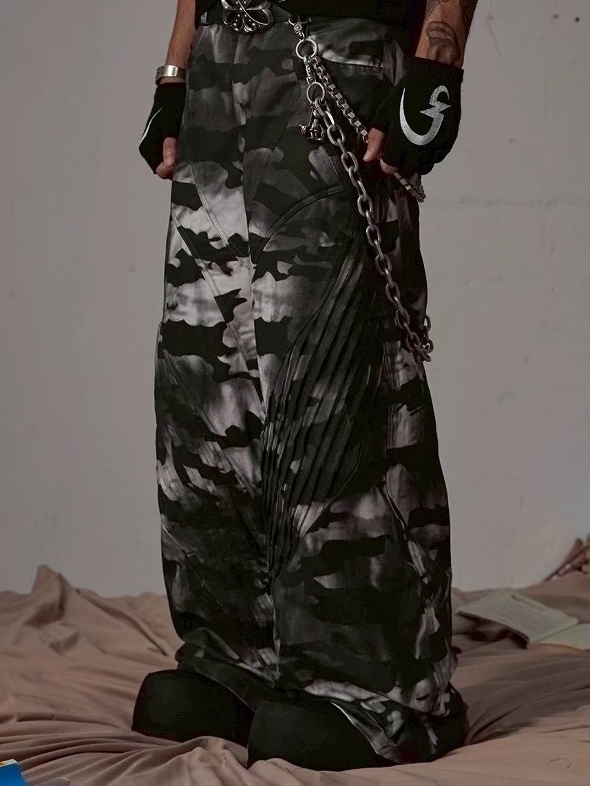 DND4DES】DECONSTRUCTED PLEATED CAMO BAGGY PANTS | OUR BRAND