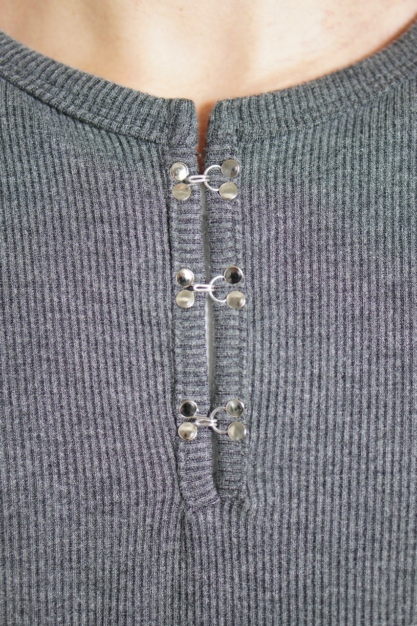 受注制【Chikashitsu +】front hook long sleeve knit / 【チカシツプラス】フロントフック長袖ニット (4color)