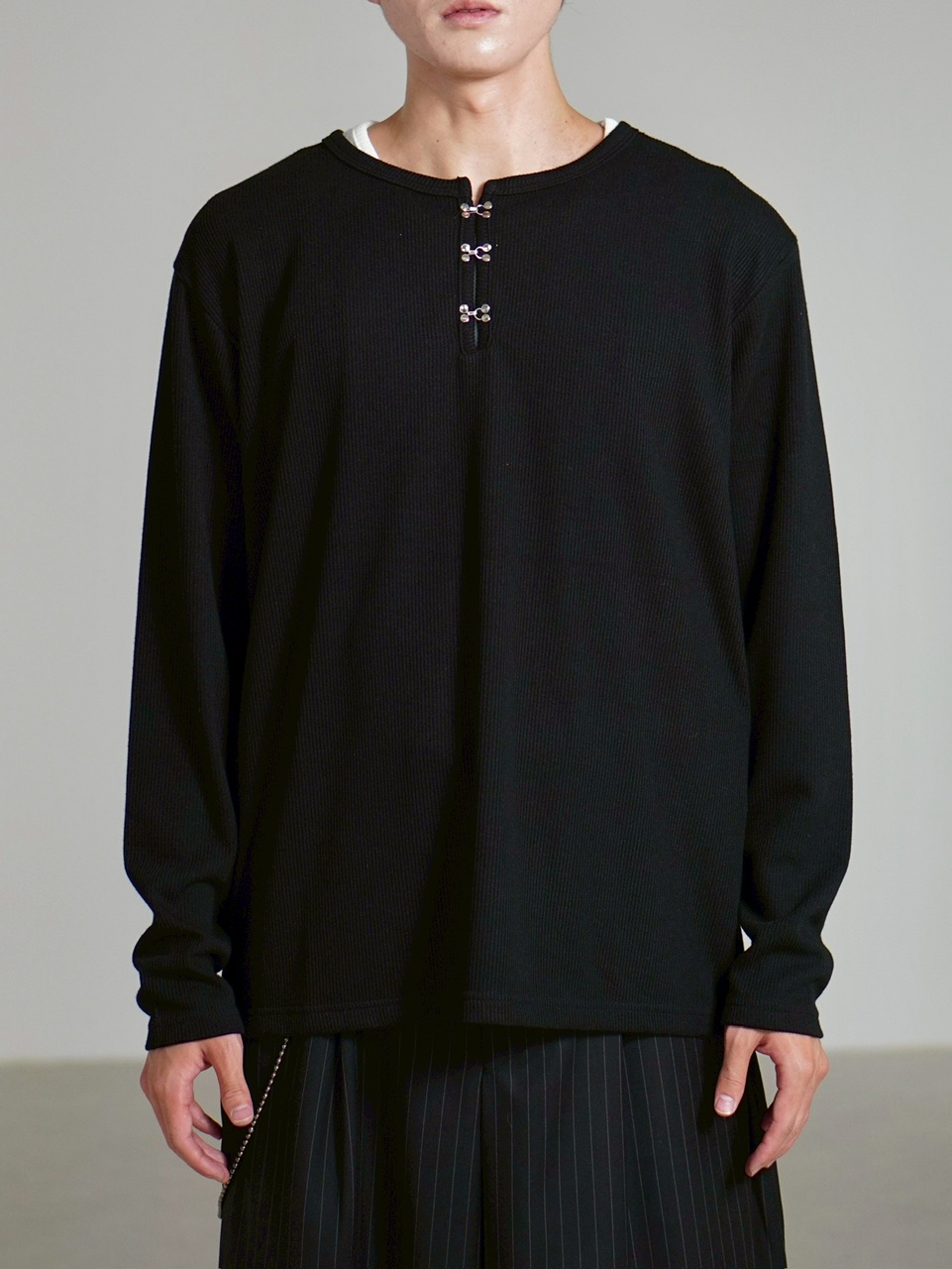 受注制【Chikashitsu +】front hook long sleeve knit / 【チカシツプラス】フロントフック長袖ニット (4color)