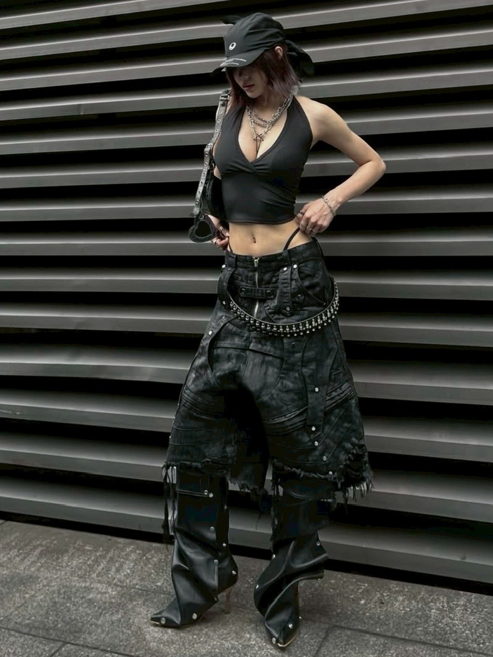 【古着】希少　CHANEL 黒 ワイドパンツ42インチ　紙ダク付き 1094000956275707_01_6999.jpeg