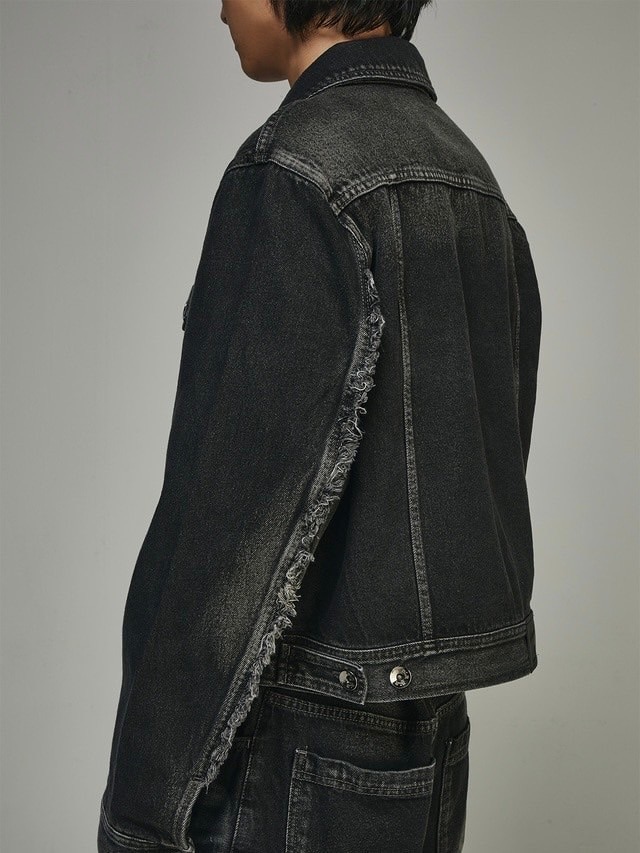 【BLUER/BLR】Signature Raw Cut Washing Denim Trucker Jacket BLR BLUER】SIGNATURE RAW CUT WASHING DENIM TRUCKER JACKET