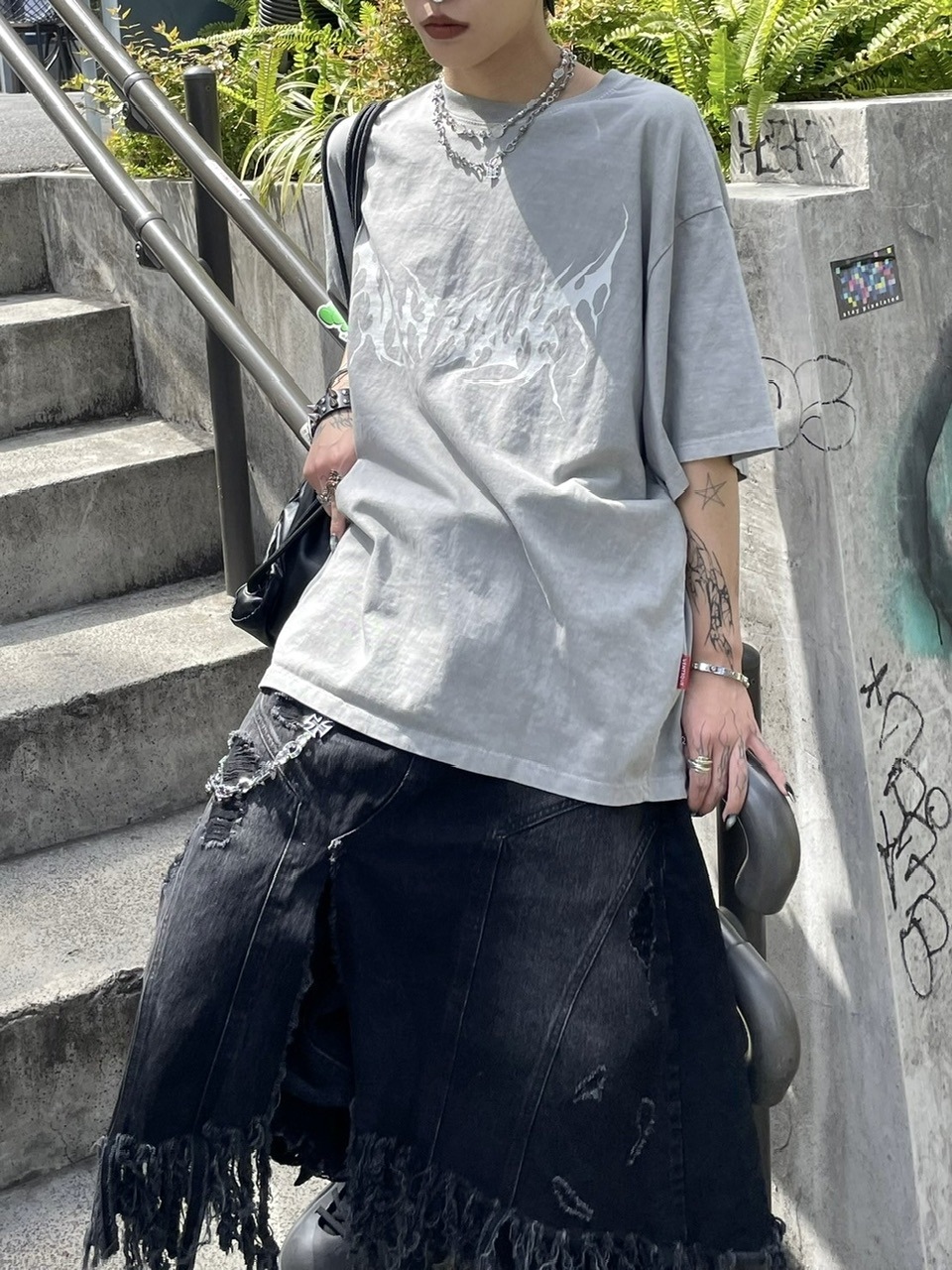 受注制【Never mind the XU】VENTIQUE tee (2color) / 【ネバーマインドザエックスユー】プリント半袖Tシャツ