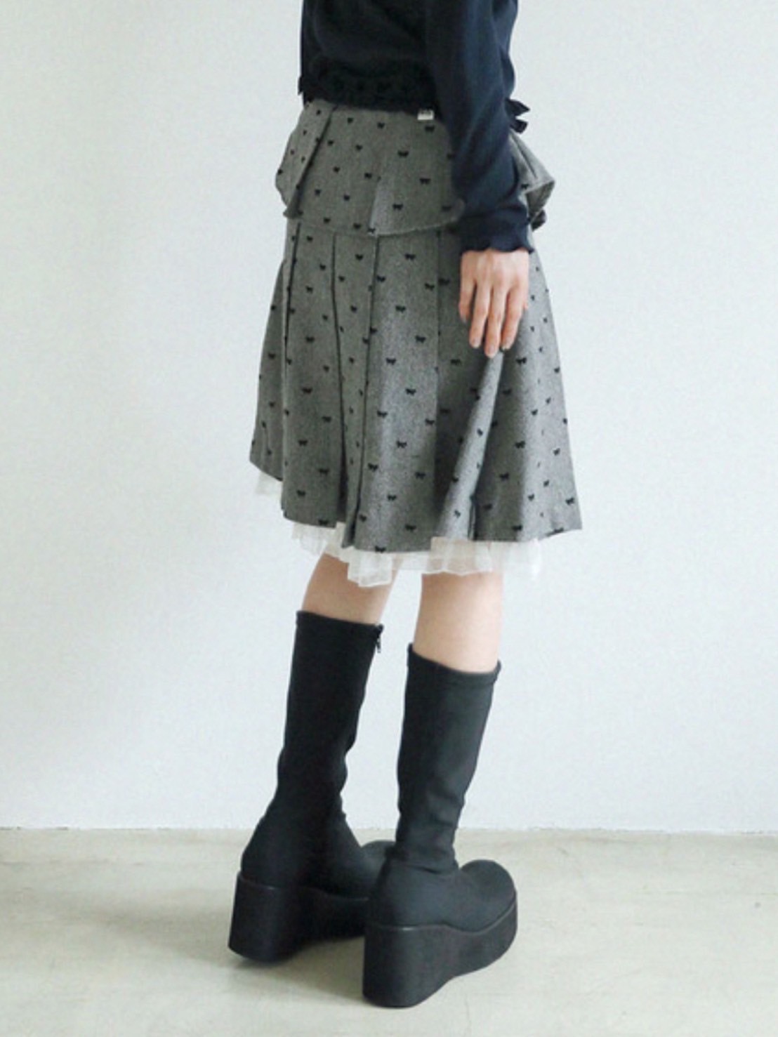 【Uglyshadow】RIBBON MIDI SKIRT