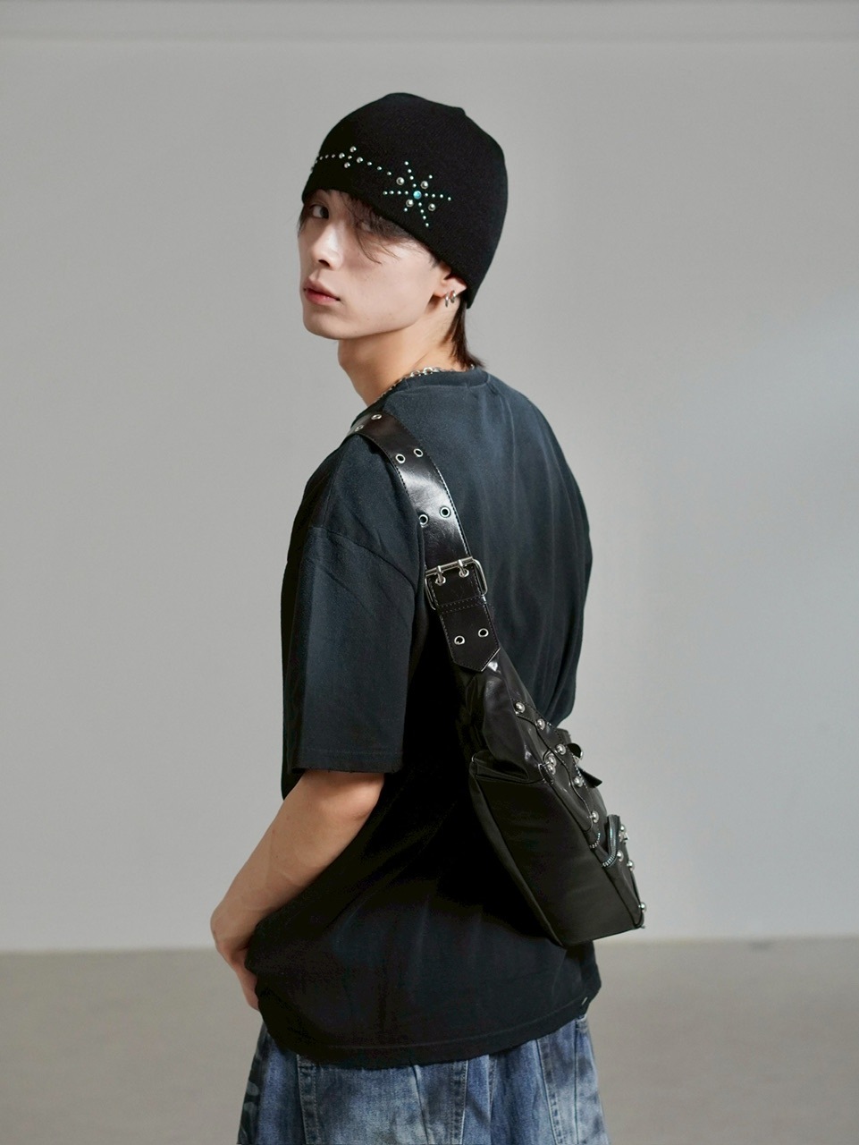 受注制【Chikashitsu +】buckle zipper studs bag