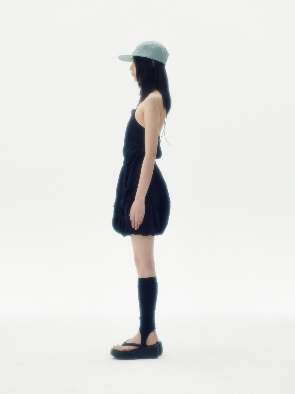 【runningHIGH】SLEEVELESS BALOON MINI DRESS