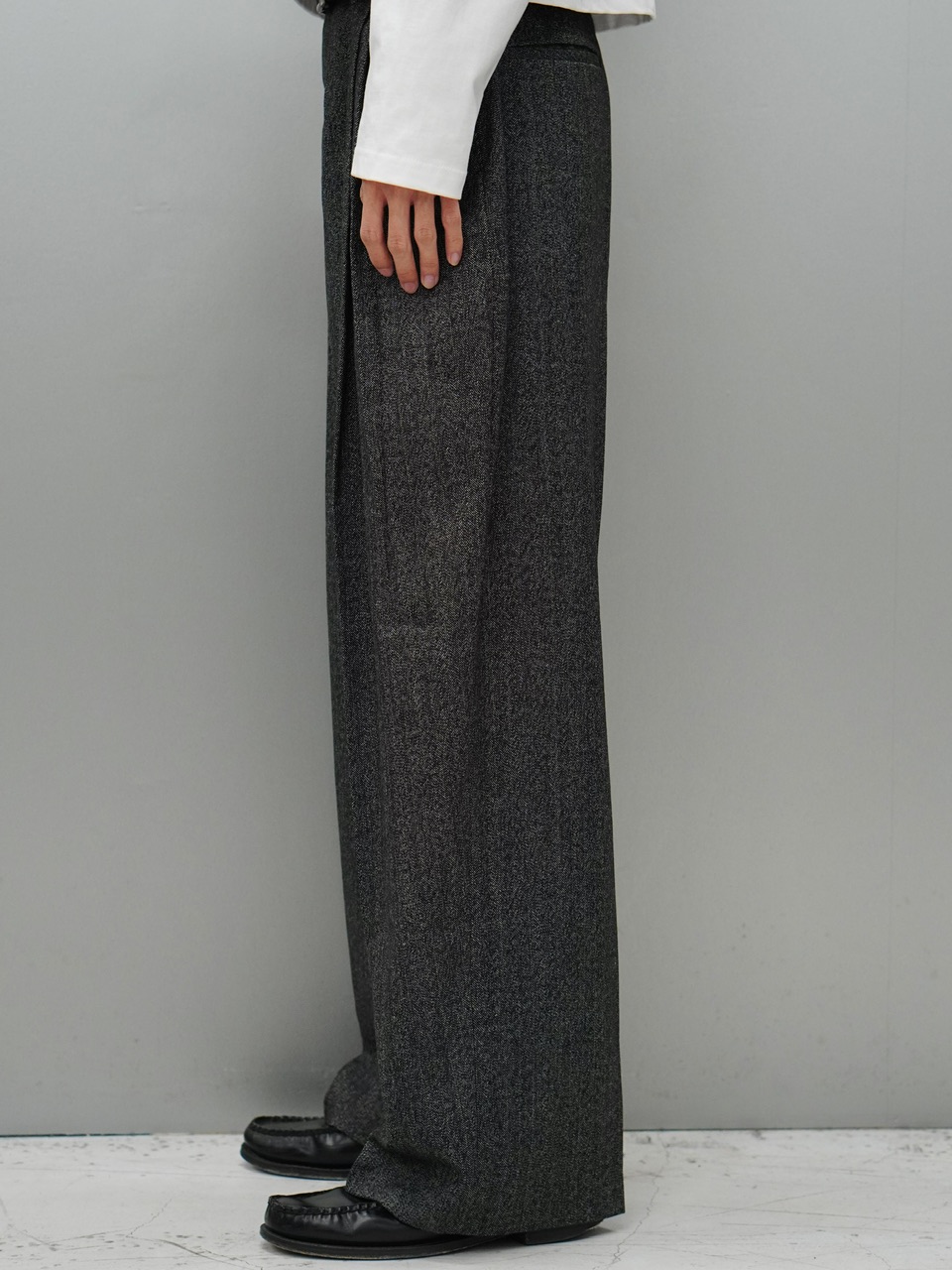 Chikashitsu＋ double tuck balloon slacks 大阪店WEB限定受注制【Chikashitsu +】double tuck balloon