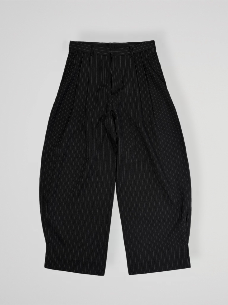 大阪店WEB限定受注制【Chikashitsu +】stripe tuck wide slacks (2color)