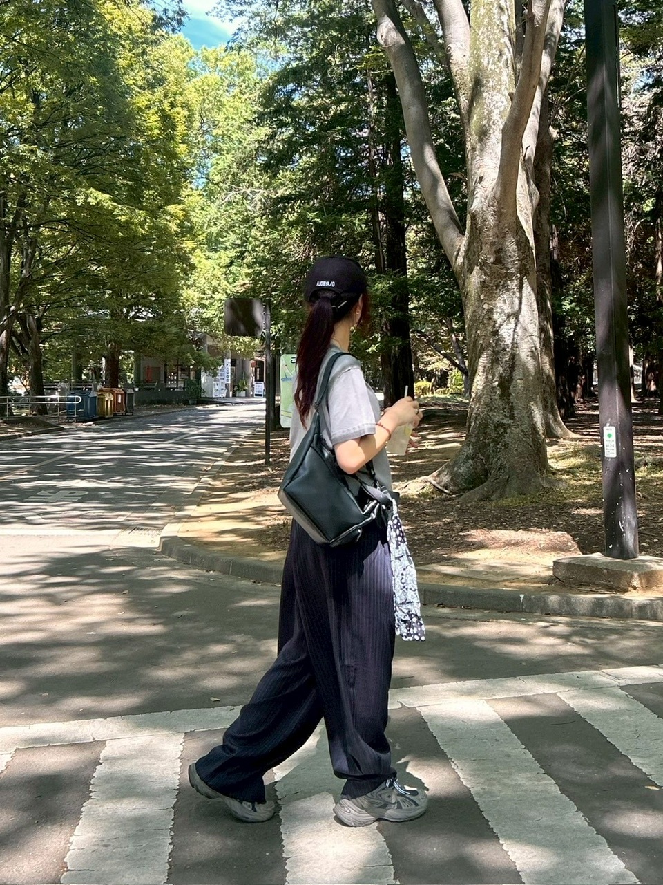 大阪店WEB限定受注制【Chikashitsu +】stripe tuck wide slacks (2color)