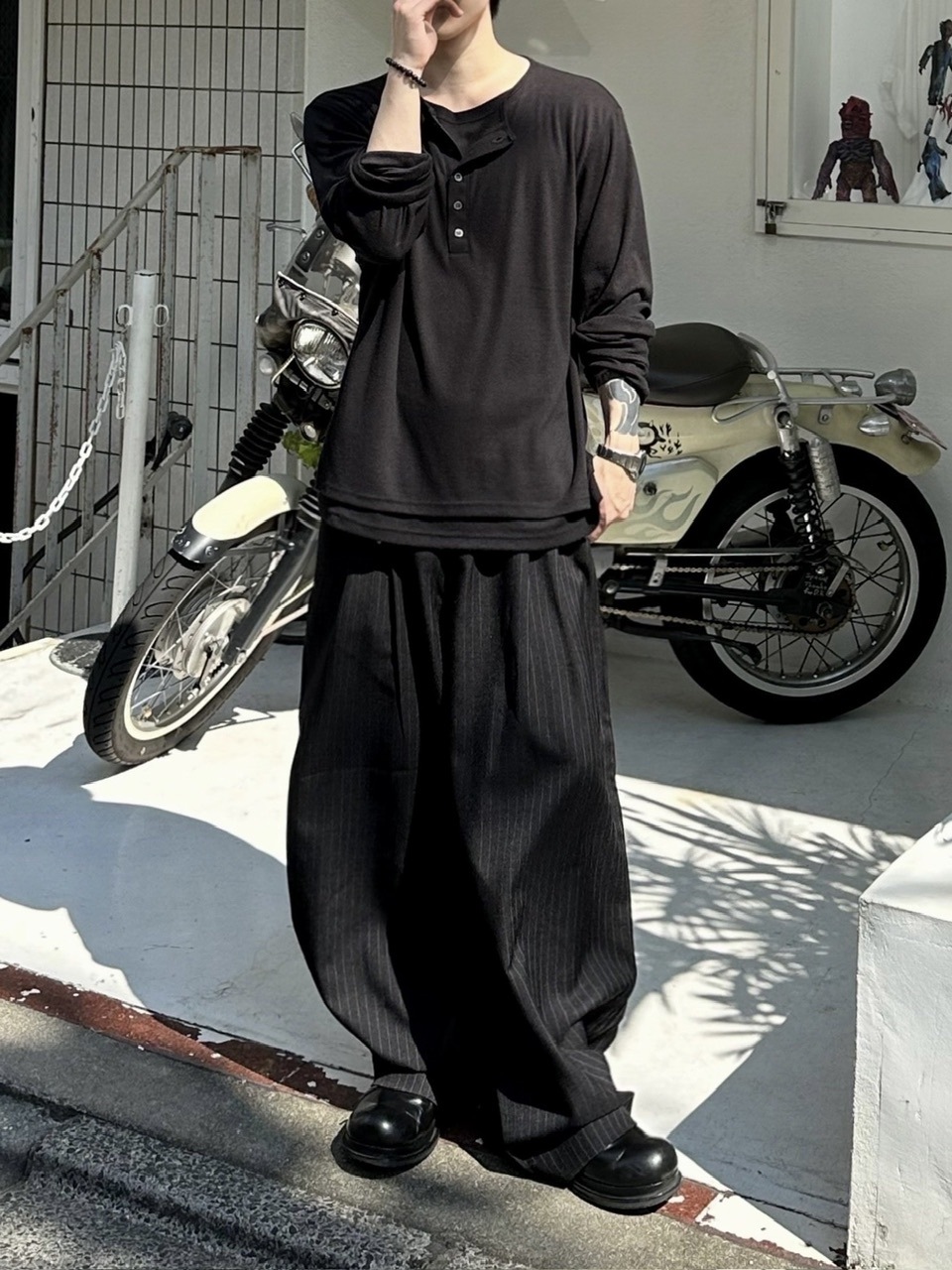 大阪店WEB限定受注制【Chikashitsu +】stripe tuck wide slacks (2color)