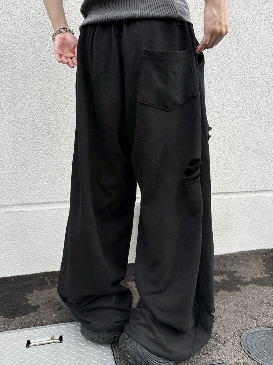 LUV CODE】damage wide sweat pants (3color) | OUR BRAND,LUV CODE