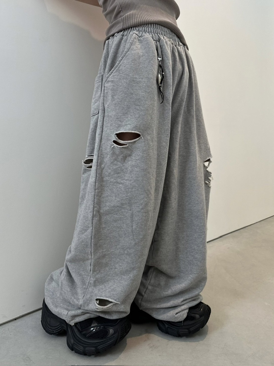 LUV CODE】damage wide sweat pants (3color) | OUR BRAND,LUV CODE