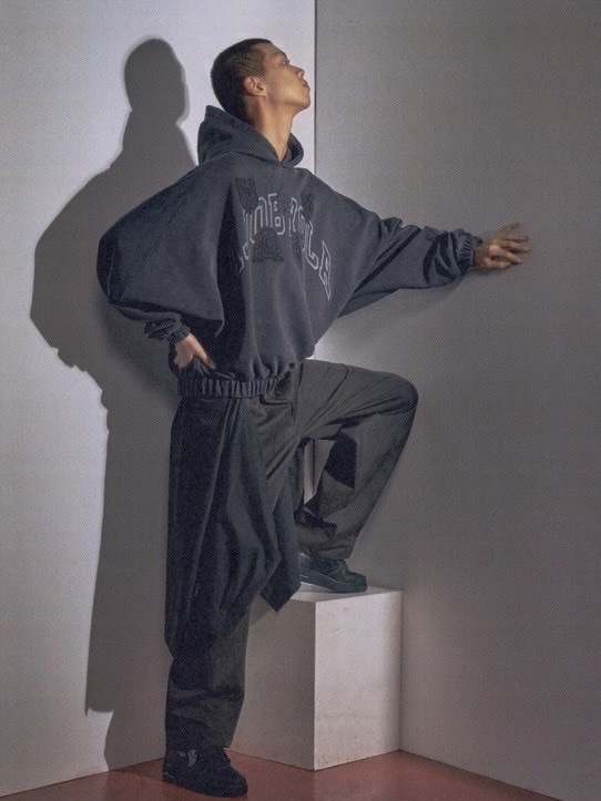 【AJOBYAJO】University Wappen Batwing Hoodie / 【アジョバイアジョ】ユニバーシティワッペンバットウィングプルオーバーパーカー