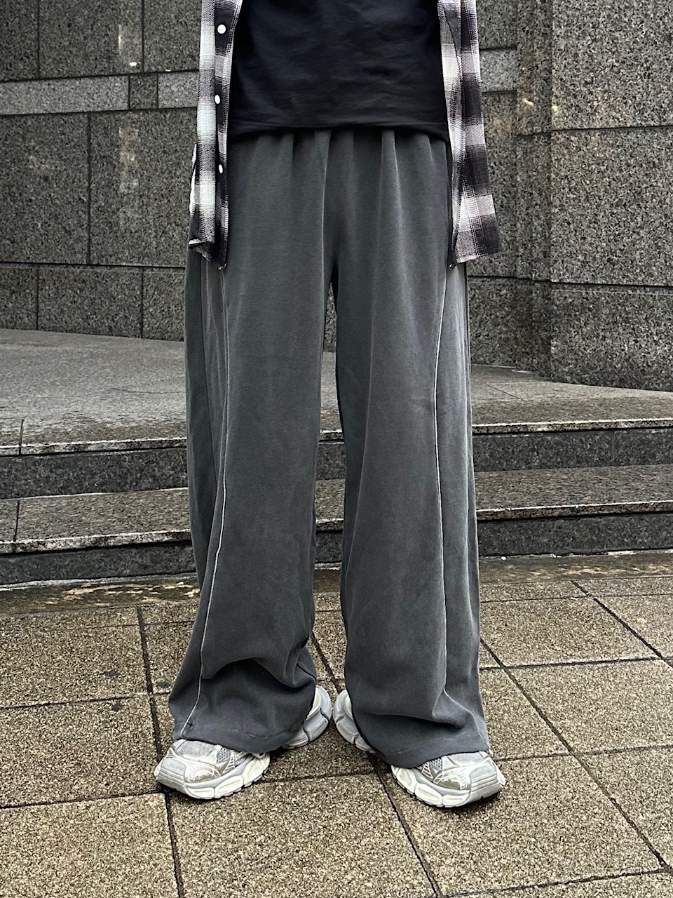 大阪店WEB限定受注制【Chikashitsu +】pigment piping wide sweat pants (2color)