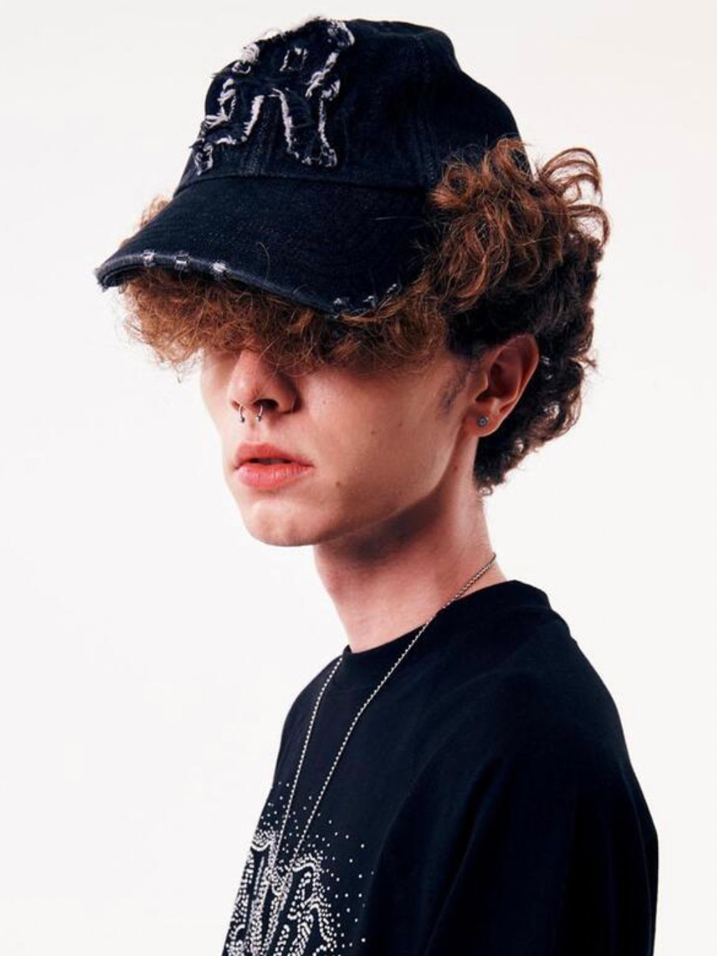 【runningHIGH】23fw FRINGE LOGO DENIM BALL CAP runningHIGH】FRINGE LOGO DENIM BALL CAP | OUR BRAND