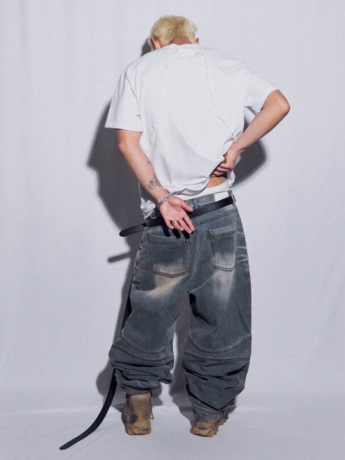 8/26 20:00 発売【BLR BLUER】EMBOSSED WAVE WASHING WIDE DENIM