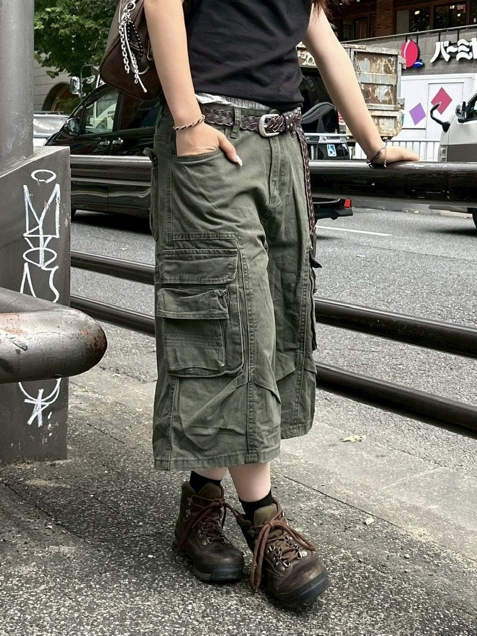 大阪店WEB限定受注制【Chikashitsu +】cotton cargo bermuda