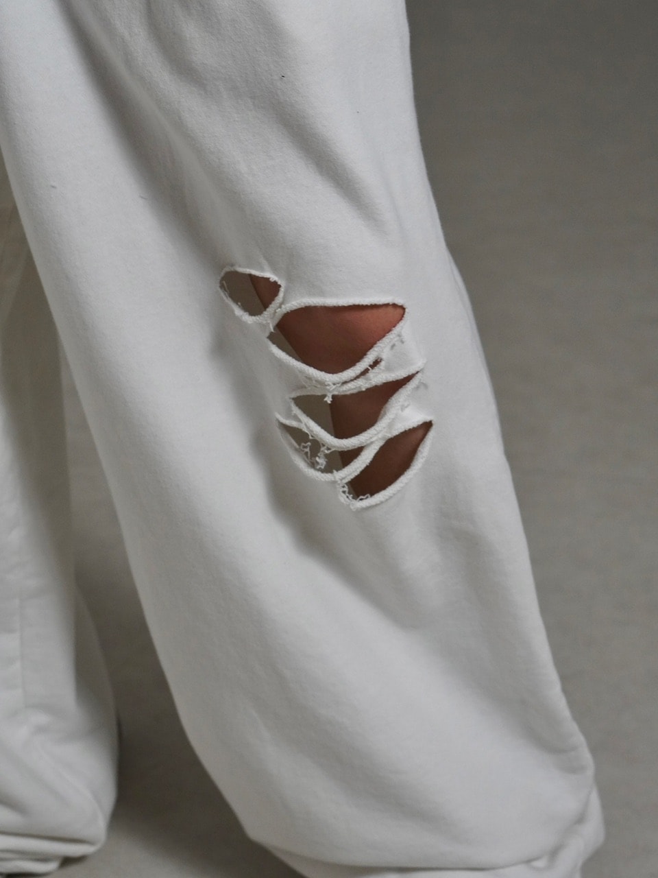 受注制【Chikashitsu +】full length damage sweat pants