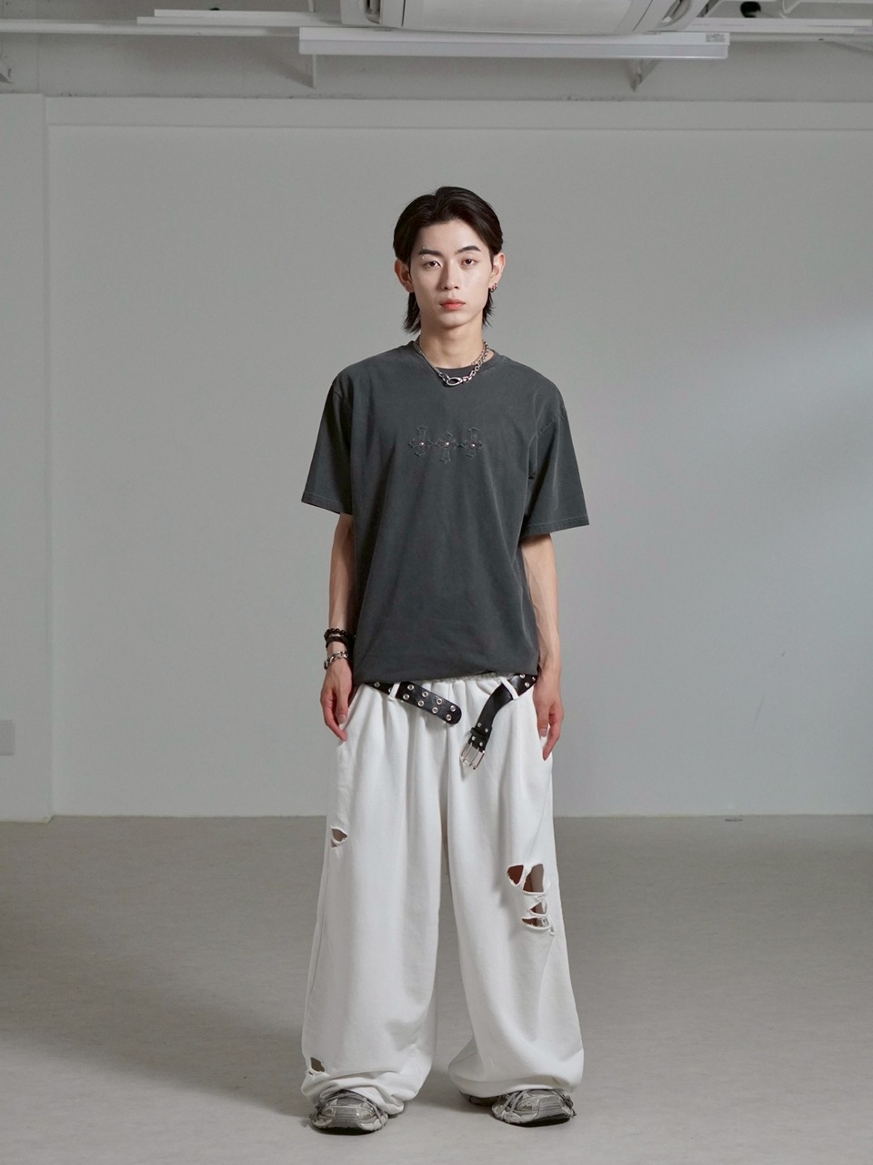 受注制【Chikashitsu +】full length damage sweat pants