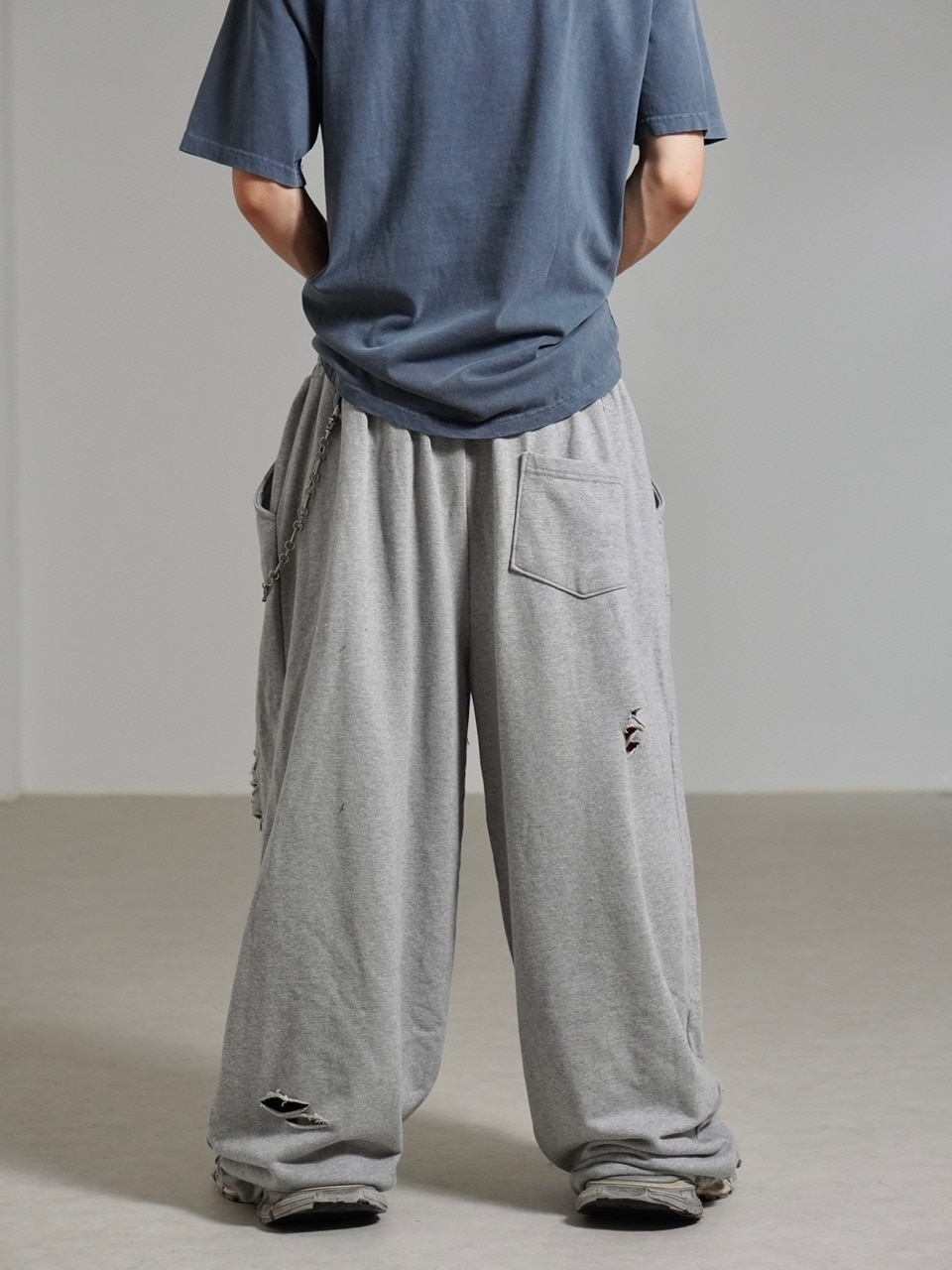 受注制【Chikashitsu +】full length damage sweat pants