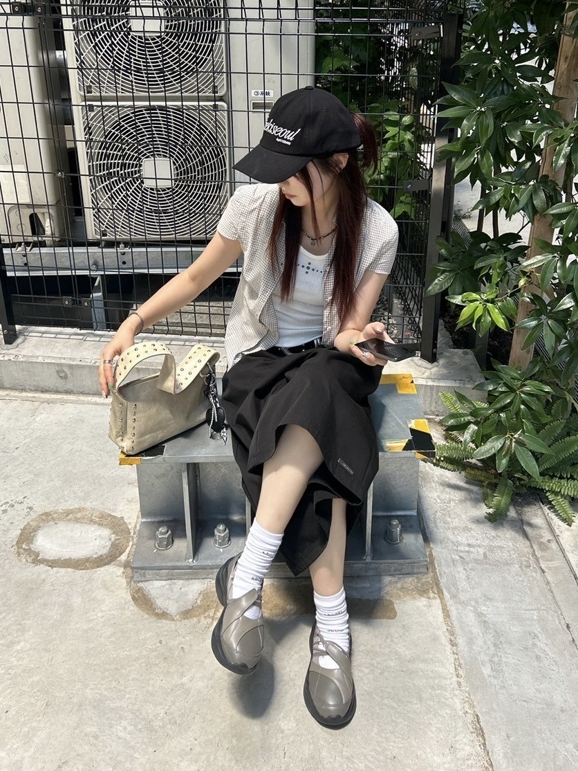 Chikashitsu +】metal studs sleeveless / 【チカシツプラス】メタル