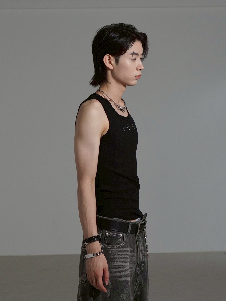 【Chikashitsu +】metal studs sleeveless / 【チカシツプラス】メタルスタッズタンクトップ (2color)