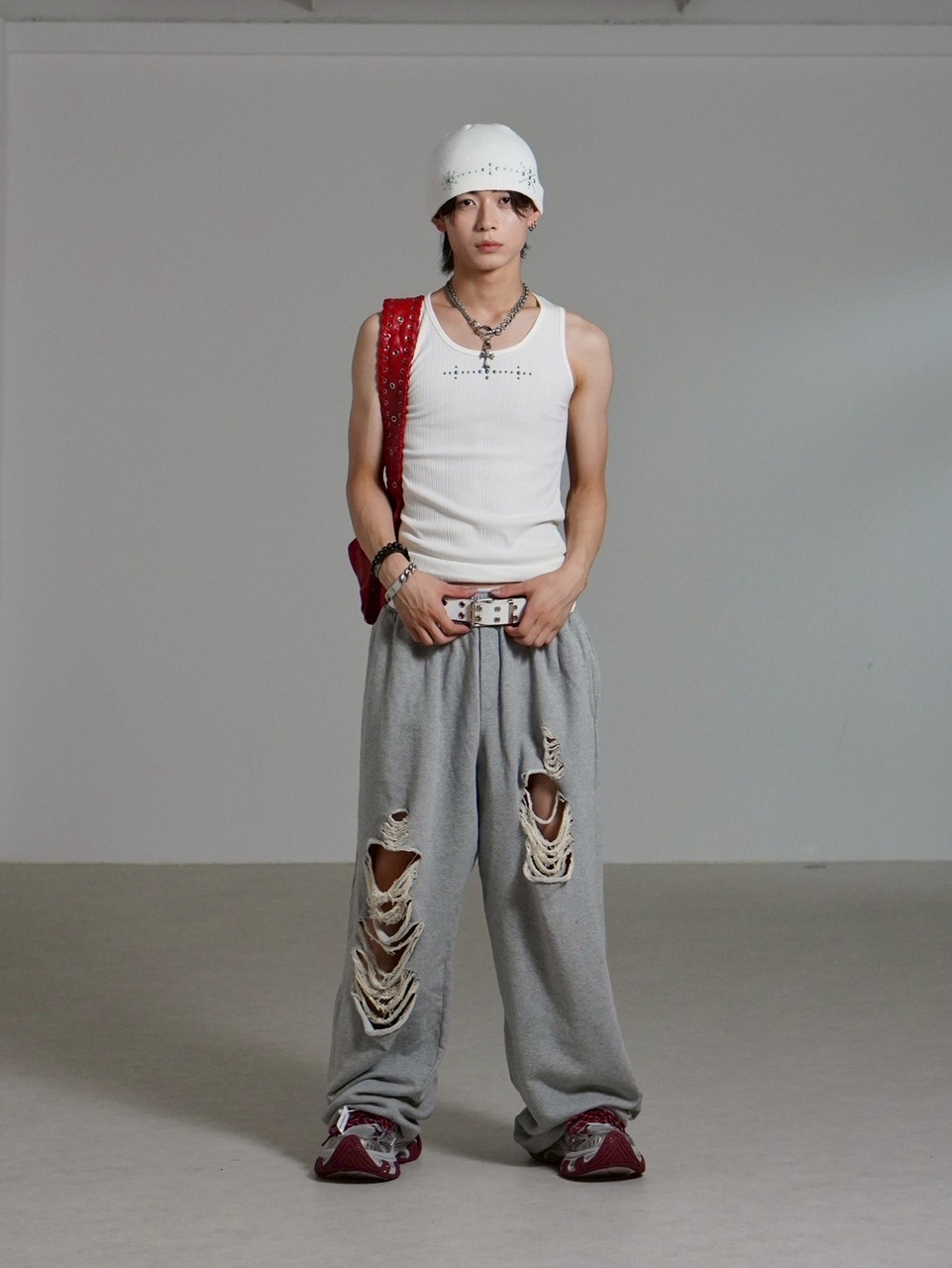 【Chikashitsu +】metal studs sleeveless / 【チカシツプラス】メタルスタッズタンクトップ (2color)