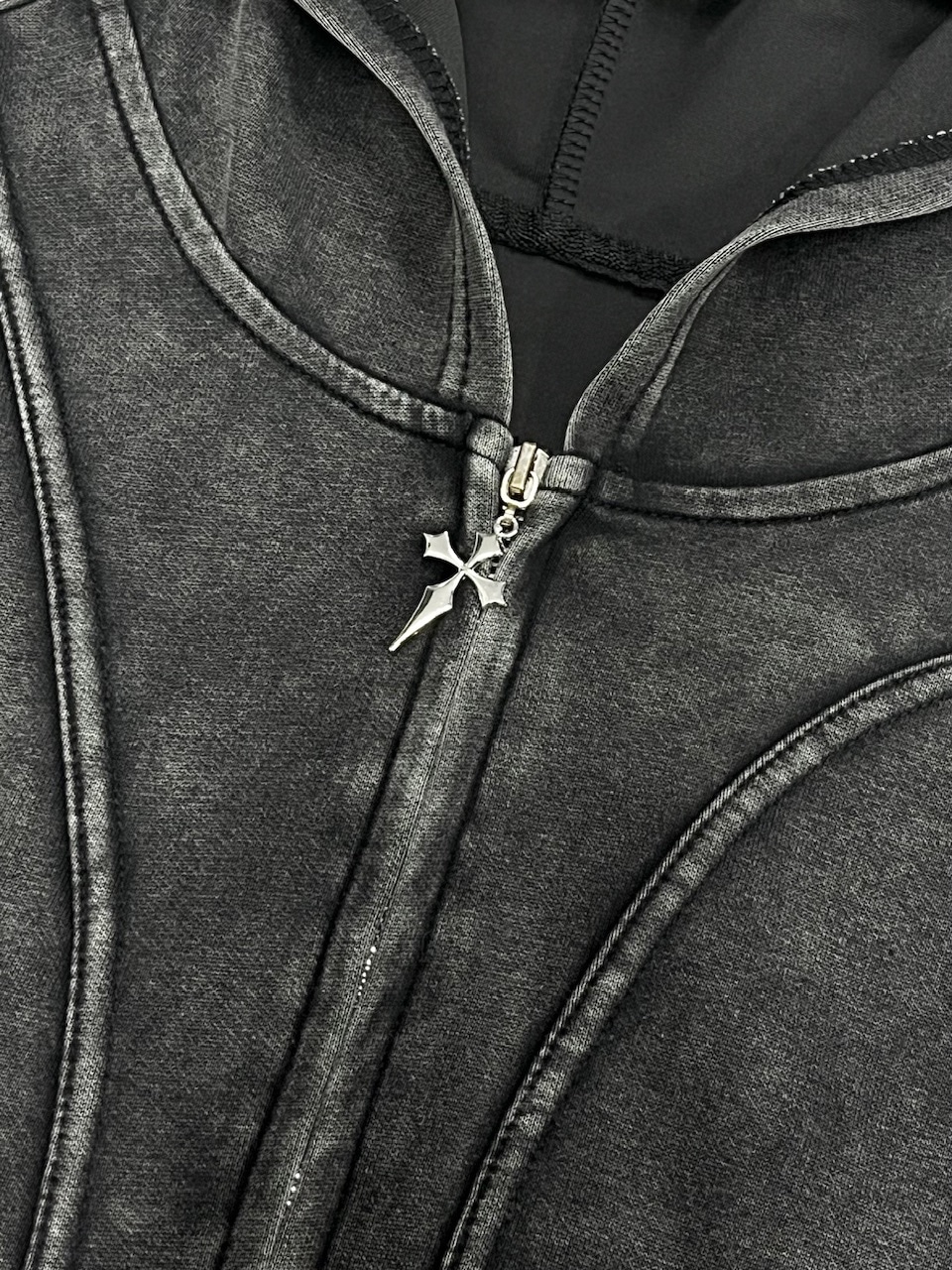 Never mind the XU】crop zip up hoodie / 【ネバーマインド ザ