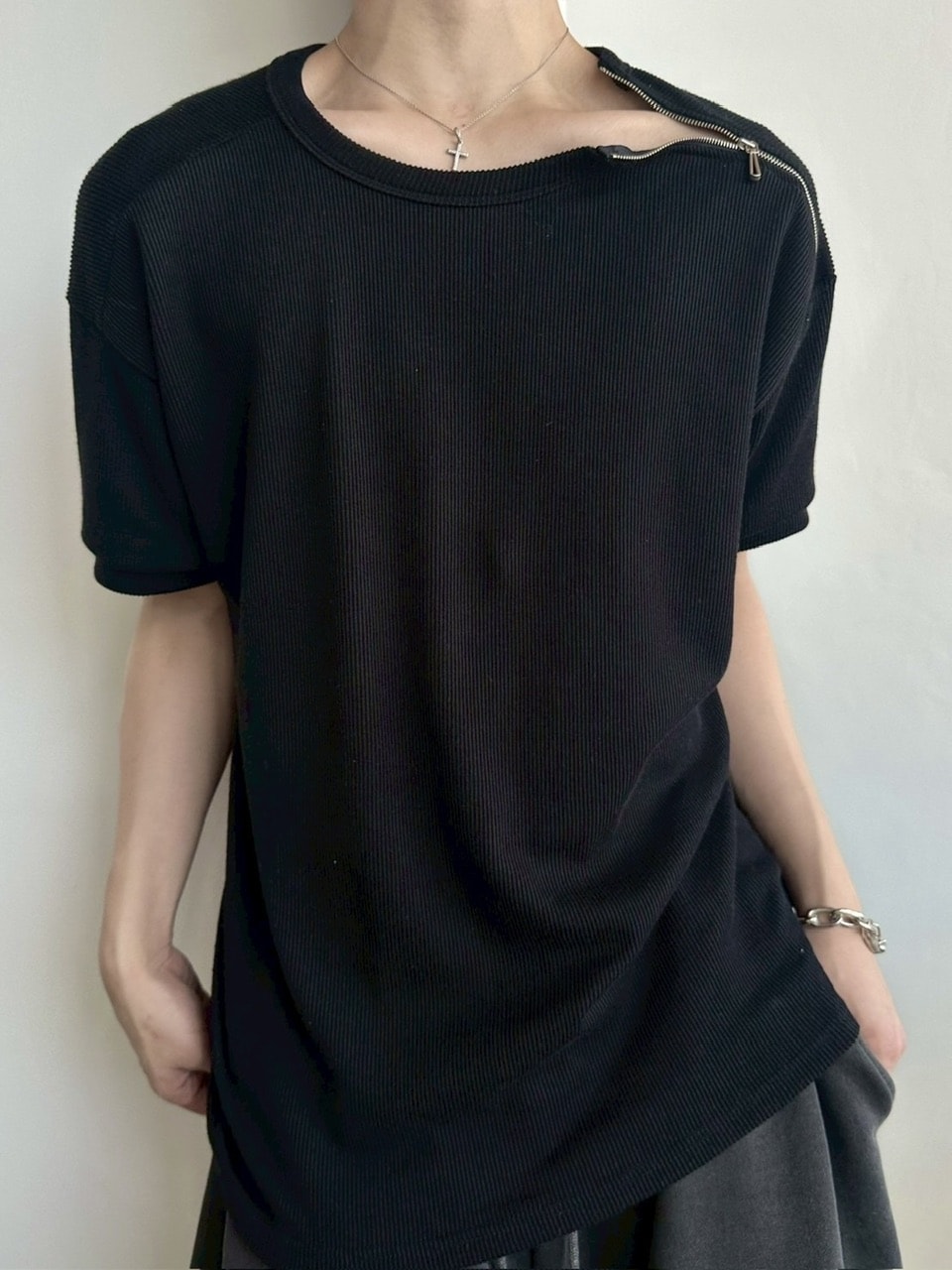 LUV CODE】shoulder zip half sleeve knit (3color) | OUR BRAND