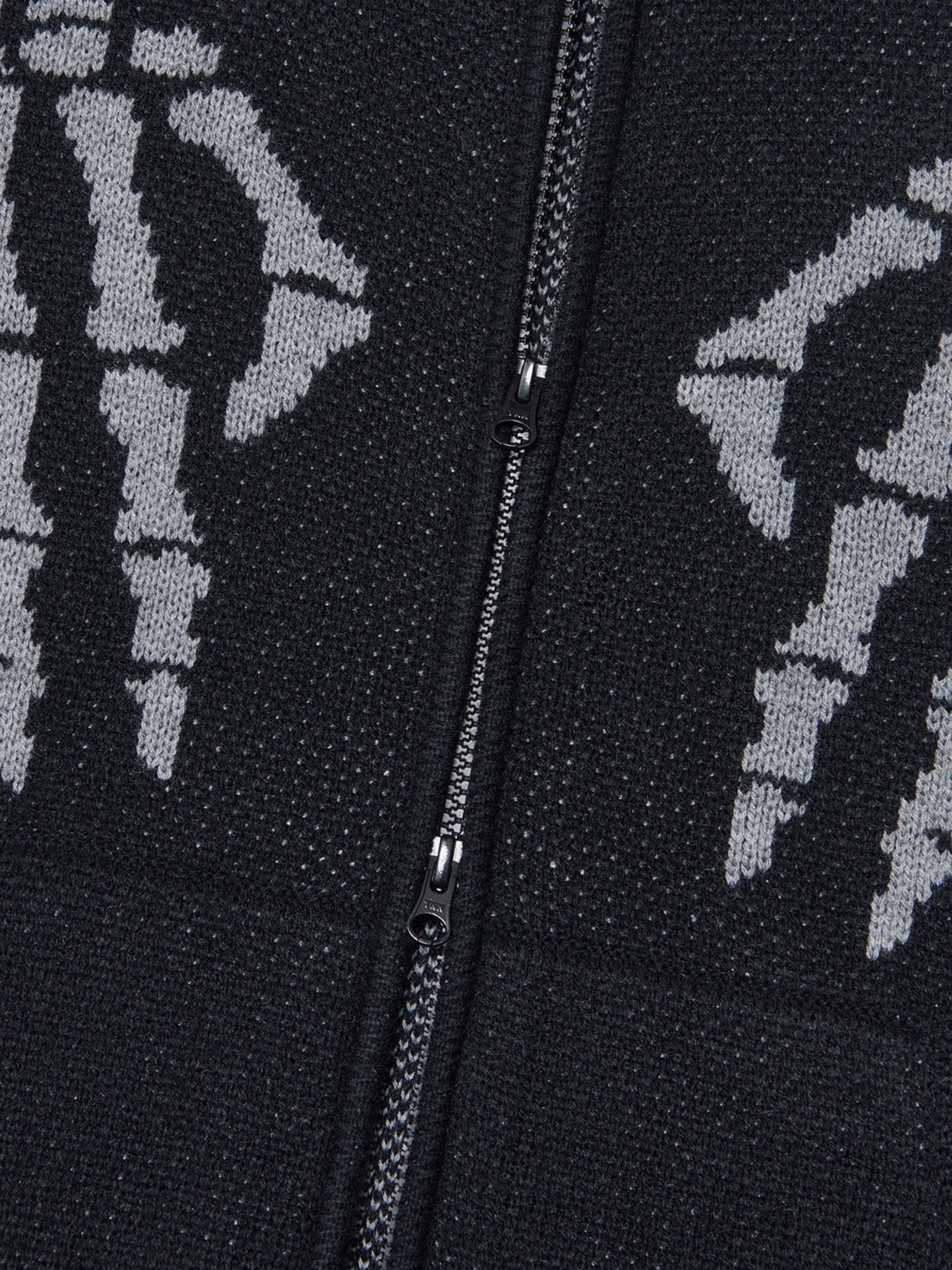 NOMANUAL】NM SKULL HAND COWICHAN HOODED ZIP-UP | OUR BRAND