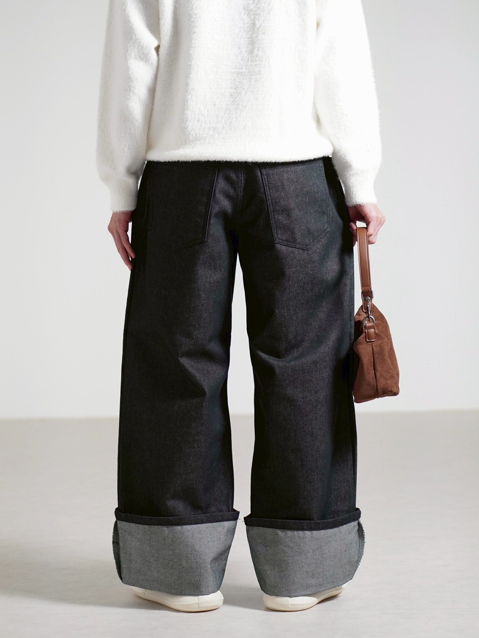 受注制【Chikashitsu +】roll-up balloon denim pants / 【チカシツプラス】ロールアップバルーンデニムパンツ (2color)