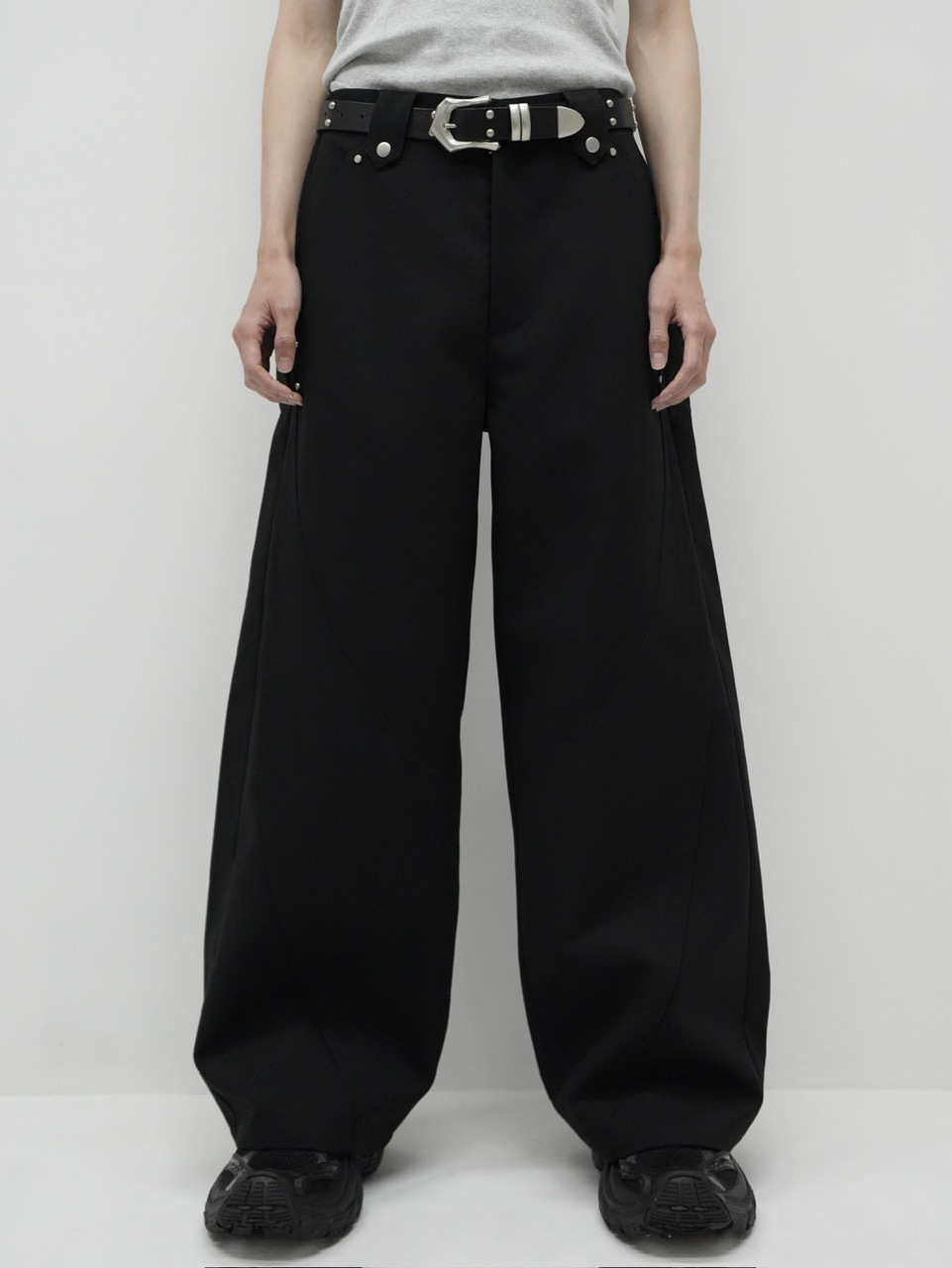 【CS】SEAM DESIGN DRAPE WIDE PANTS 