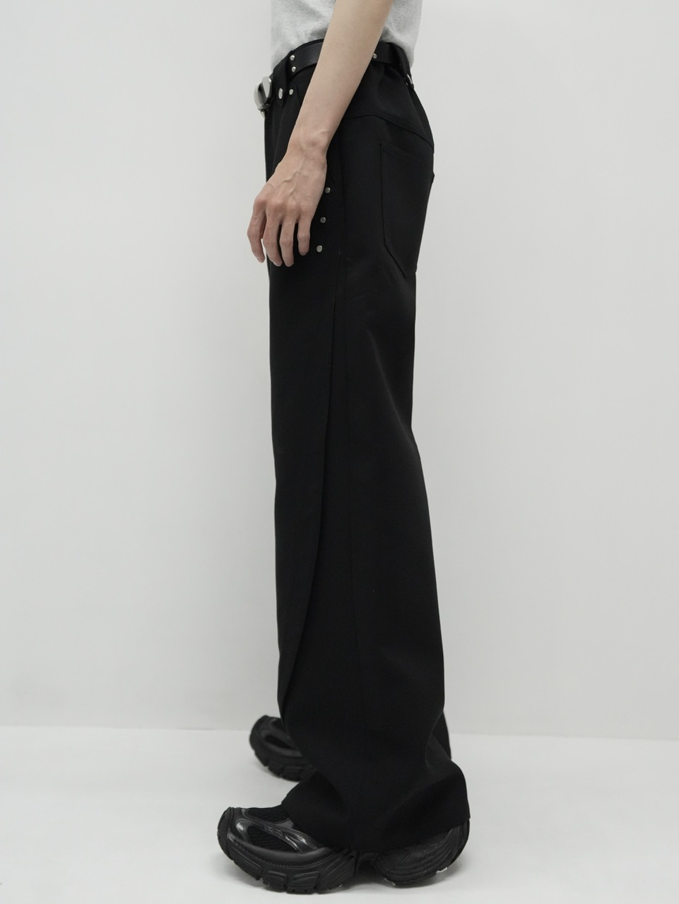 【CS】SEAM DESIGN DRAPE WIDE PANTS 