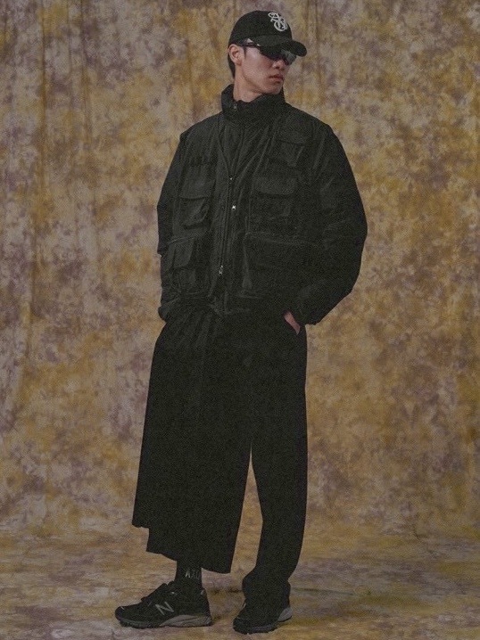 【AJOBYAJO】Asymmetric Pleat Pants / 【アジョバイアジョ】アシンメトリープリーツスラックスパンツ