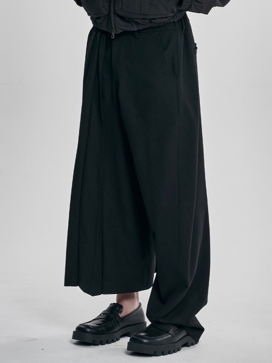 【AJOBYAJO】Asymmetric Pleat Pants / 【アジョバイアジョ】アシンメトリープリーツスラックスパンツ