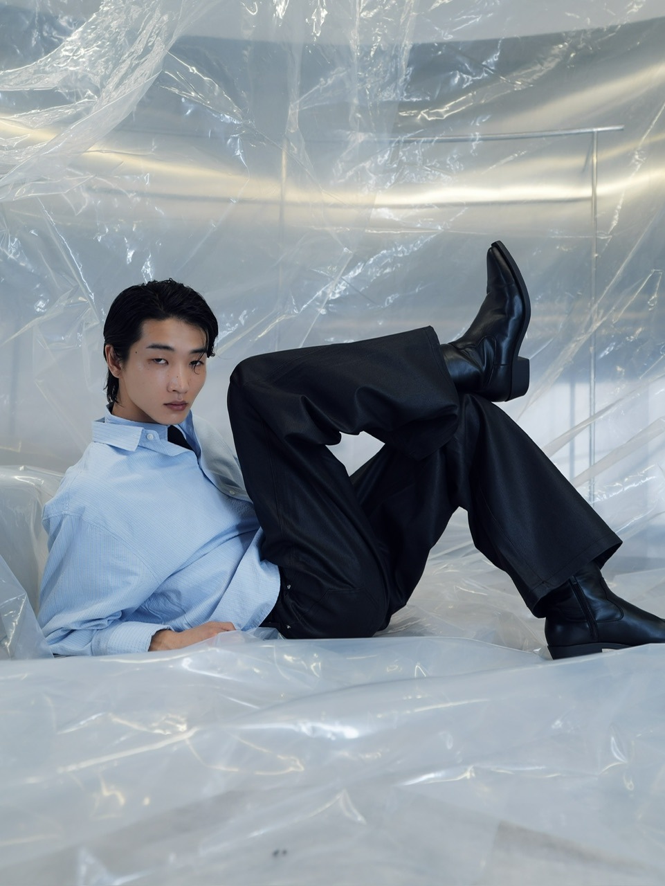 【CS】COATED WIDE DENIM PANTS (BLACK)