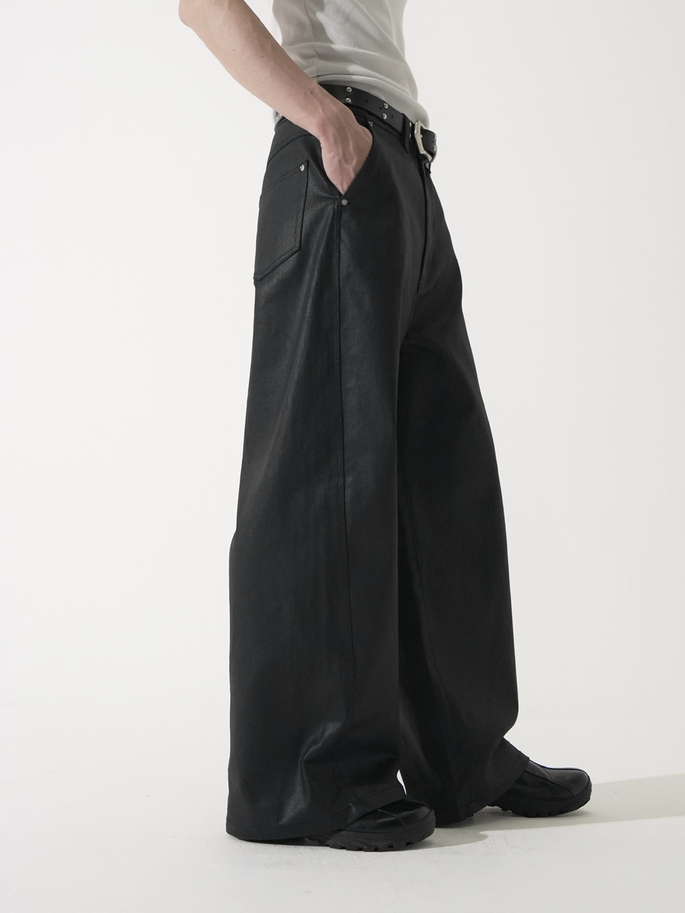CS】coated wide denim pants (black) | OUR BRAND,Chikashitsu +,CS