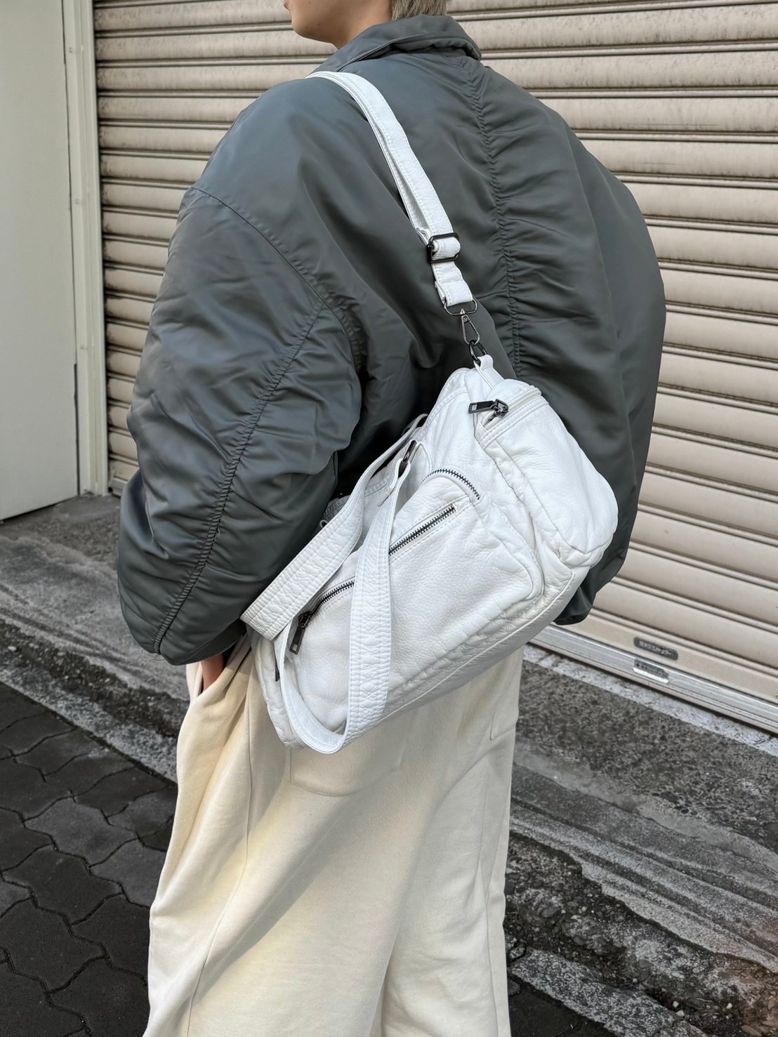 受注制【Chikashitsu +】vintage wash shoulder bag | OUR BRAND