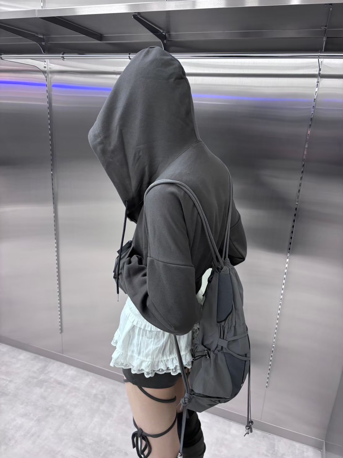 épine ribbon piping zip hoodie グレー epine é ribbon piping zip hoodie セットアップ - メルカリ