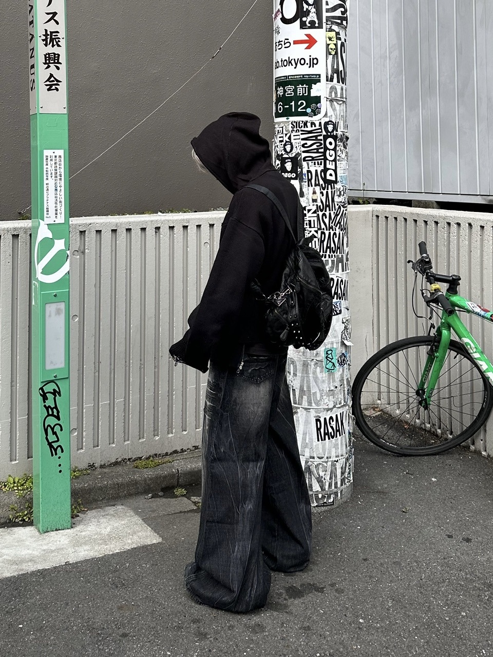 大阪店WEB限定受注制【Chikashitsu +】full zip up knit hoodie (3color)