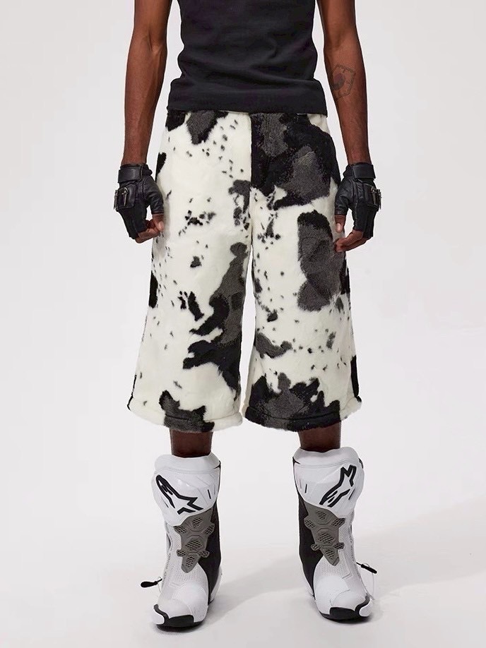 Fourth3ex】Summer Eco-Faux Fur Cow Print Shorts / 【フォース