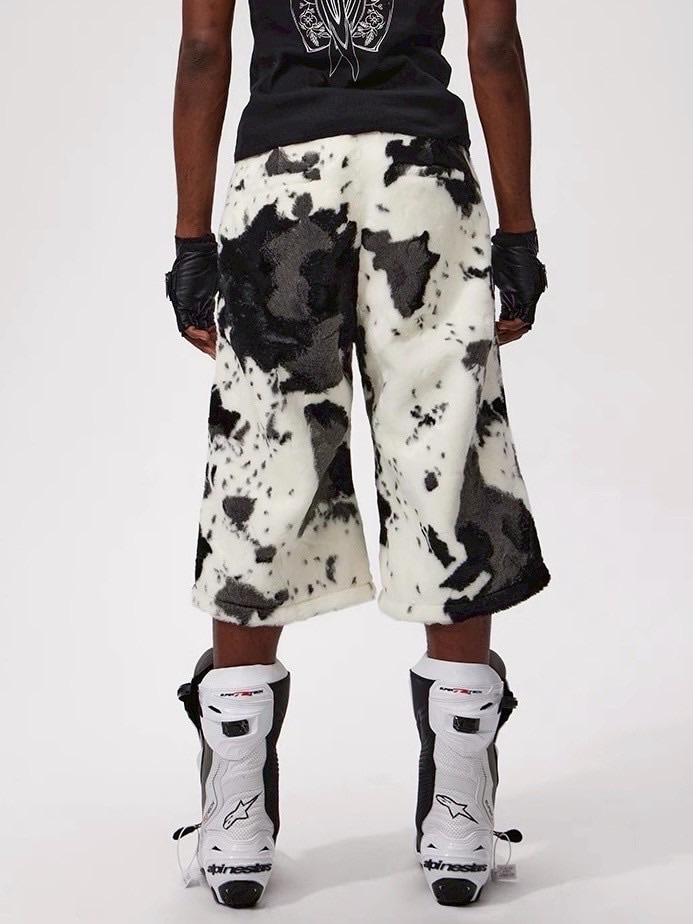 【Fourth3ex】Summer Eco-Faux Fur Cow Print Shorts / 【フォースセックス】エコファーカウプリントハーフパンツ