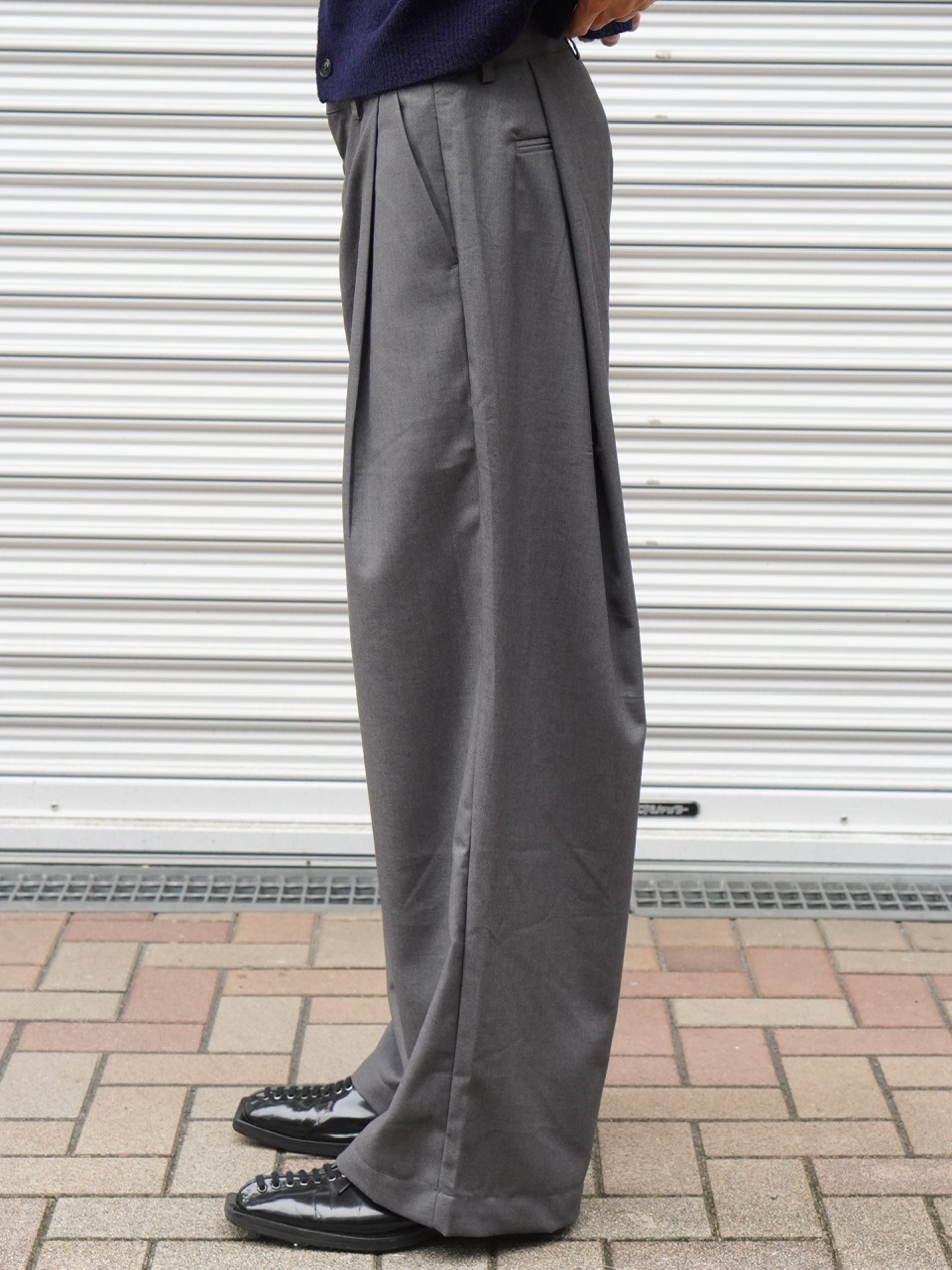 東京店WEB限定受注制【Chikashitsu +】wide tuck drape slacks
