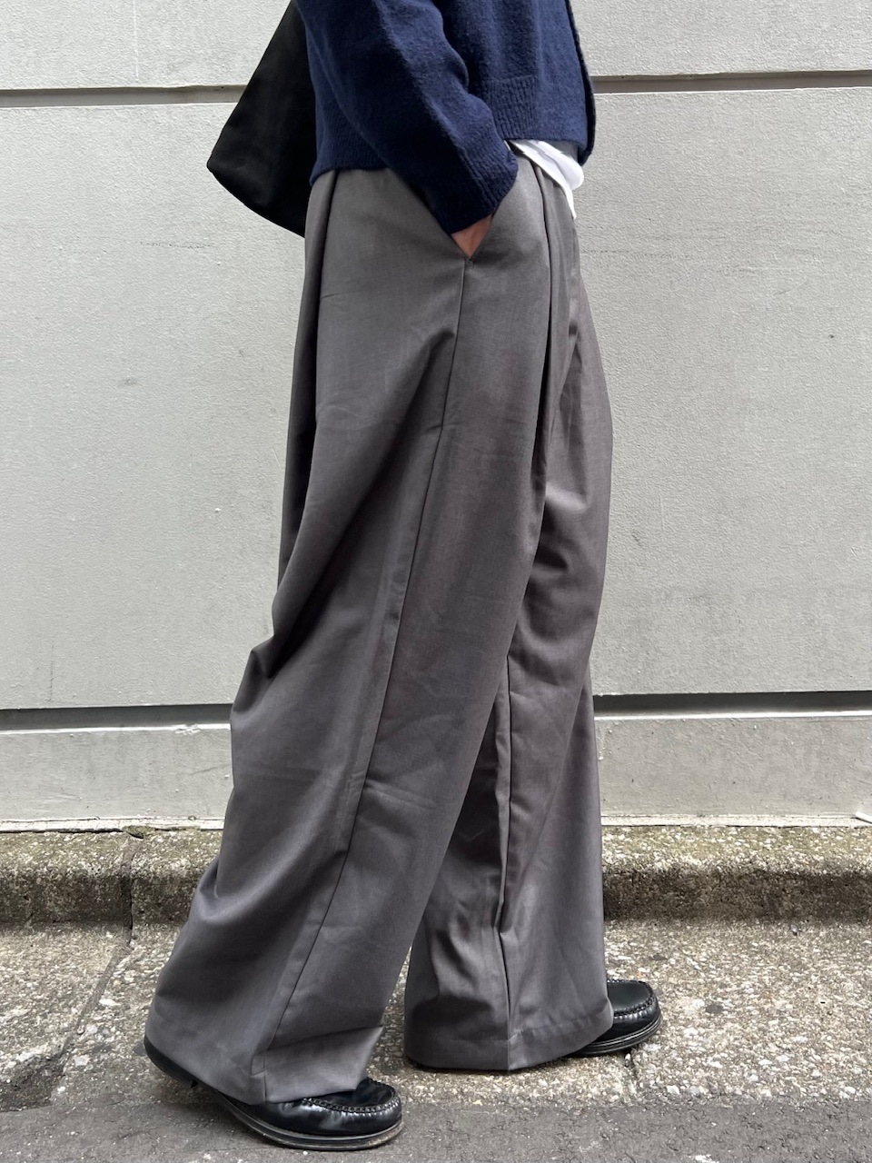 東京店WEB限定受注制【Chikashitsu +】wide tuck drape slacks