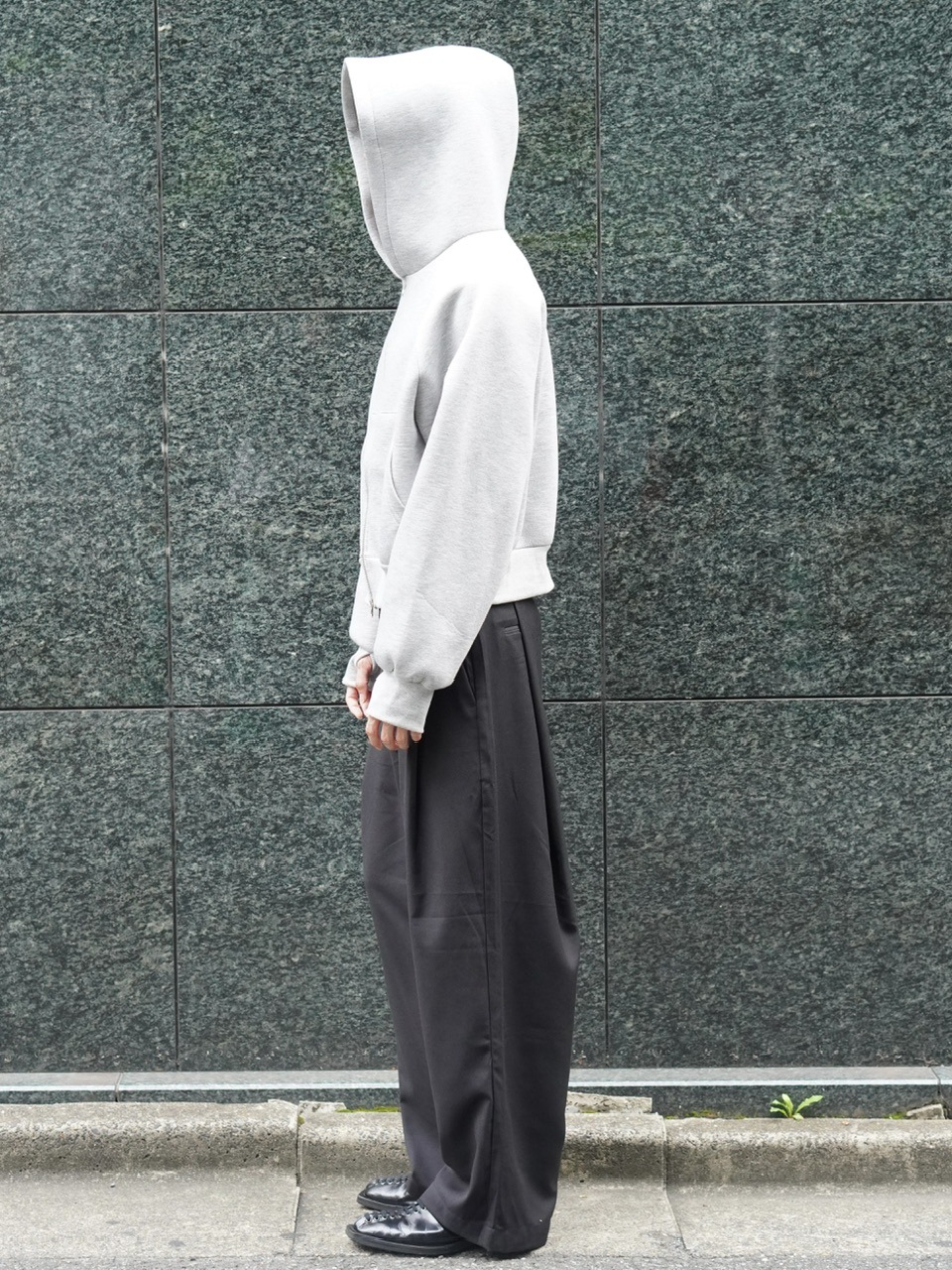 東京店WEB限定受注制【Chikashitsu +】wide tuck drape slacks / 【チカシツプラス】ワイドタックドレープスラックス (2color)