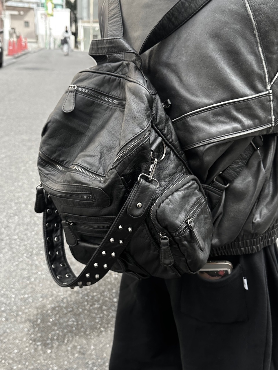 大阪店WEB限定受注制【Chikashitsu +】leather studs backpack